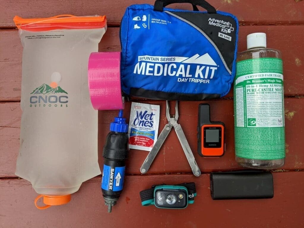 Emergency Kit Tools For Shelter Building