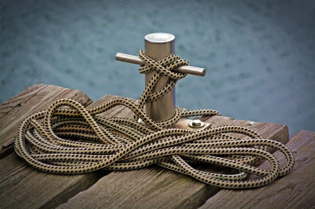Top 10 Essential Knots For Survival Situations